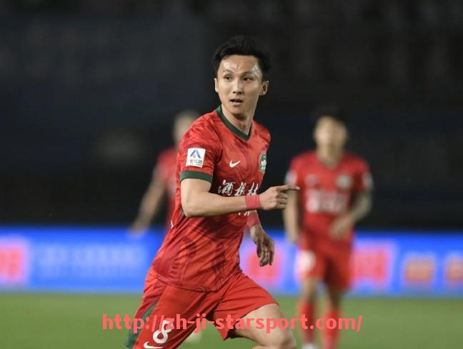 星空体育app-法甲最佳边锋评选及各候选球员技术分析